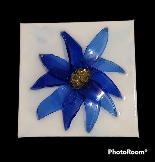 Blue vase flower